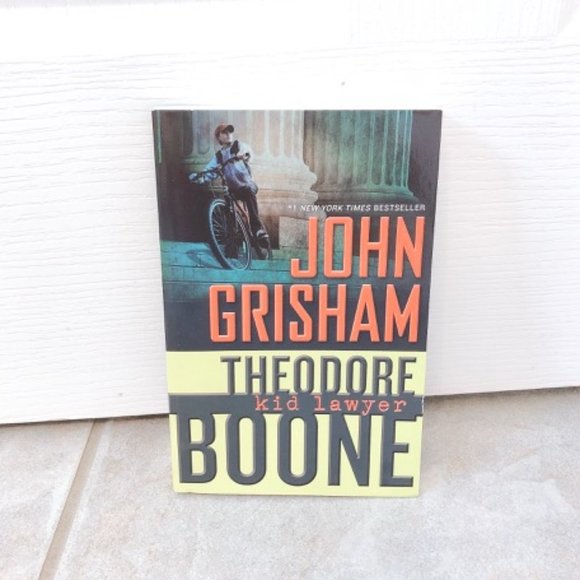 NEW Book THEODORE BOONE KID LAWYER by John Grisham - Picture 1 of 2